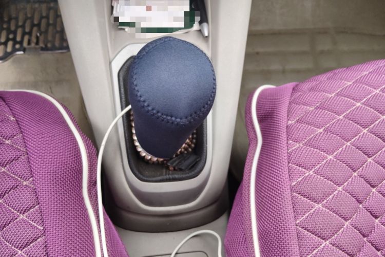 Used Citroen Elysee 2014 1.6L Manual Fashion Edition Gear Lever