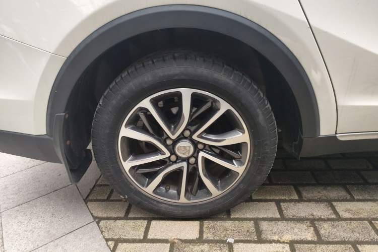 Used Baojun 730 2021 1.5L Manual Fashion Version 7 Seats Exterior 8