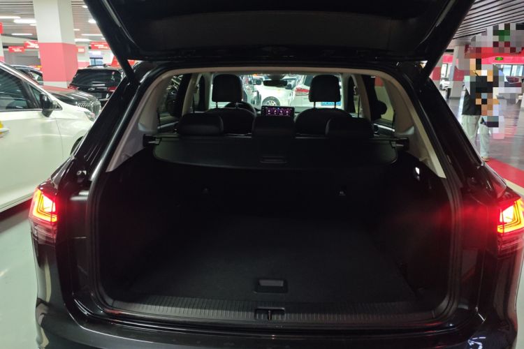 Used Volkswagen Tayron 2023 330TSI Two-Wheel-Drive R-Line High-Energy Version