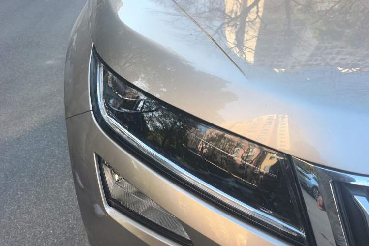 Used Skoda Kodiaq 2019 Facelifted TSI330 5-Seater Two-Wheel-Drive Luxury Enjoyment Edition China VI Standard