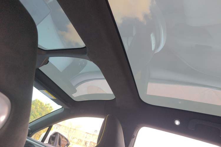 Used Avatr 11 2023 HarmonyOS Version Smart Enjoyment Upgrade Model 90-Degree Rear-Wheel Drive Edition
