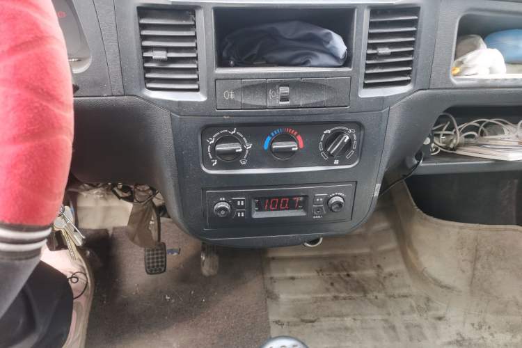 Used Wuling Zhiguang 2013 1.0L Practical Version
