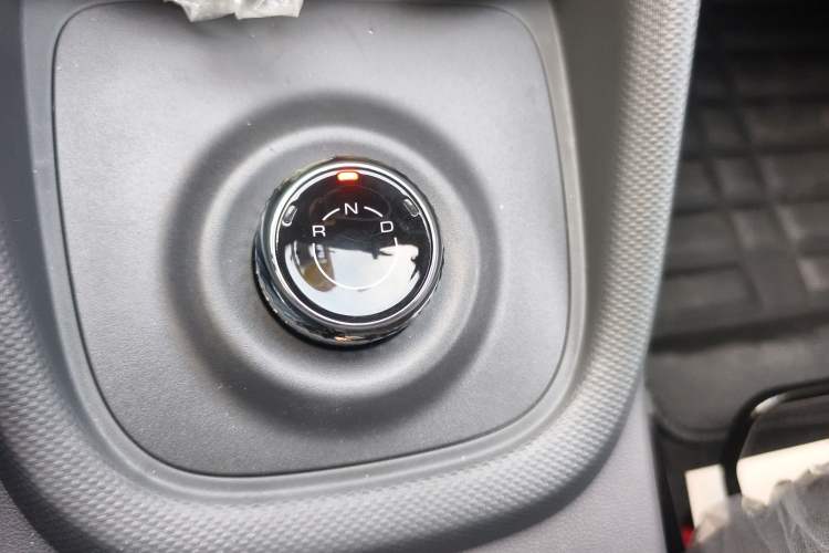 Used Wuling Hongguang New Energy 2025 Extended-Range Hybrid 50 km Standard Version