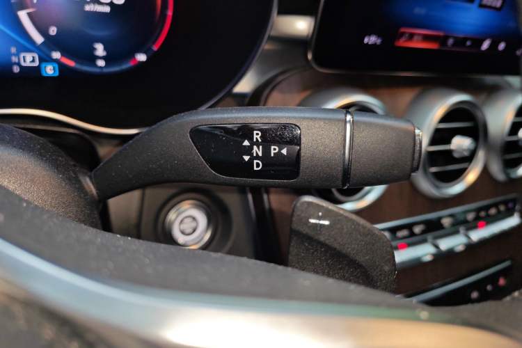 Used Mercedes-Benz GLC 2021 GLC 300 L 4MATIC Dynamic Model Gear Lever