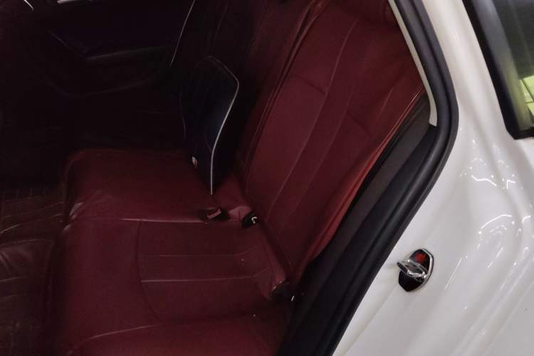 Used Audi A4L 2015 45 TFSI quattro Individual Sport Edition Left Rear Seat