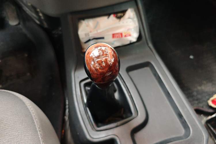 Used Foton MP-X E 2014 2.0L Wealth Express Classic Edition 4G63