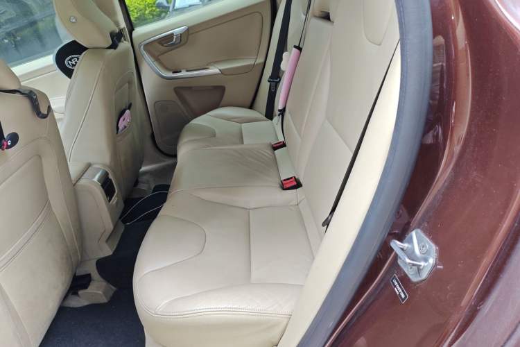 Used Volvo XC60 2015 T5 Smart Upgrade Model