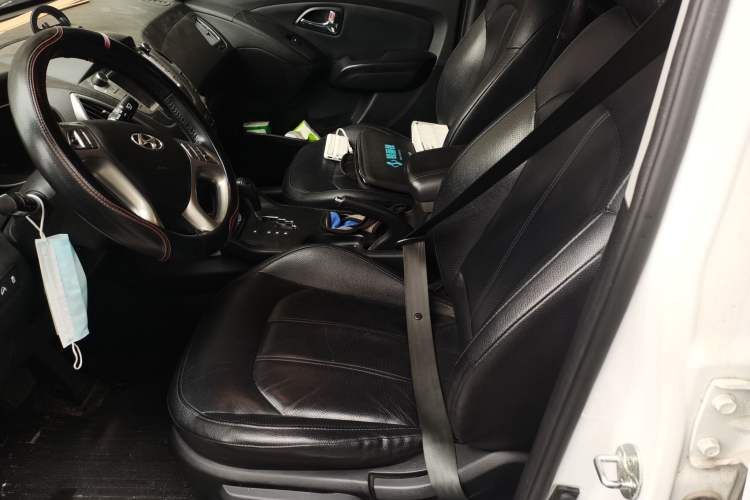 Used Hyundai ix35 2015 2.0L Automatic 2WD Smart Type China IV Left Front Seat