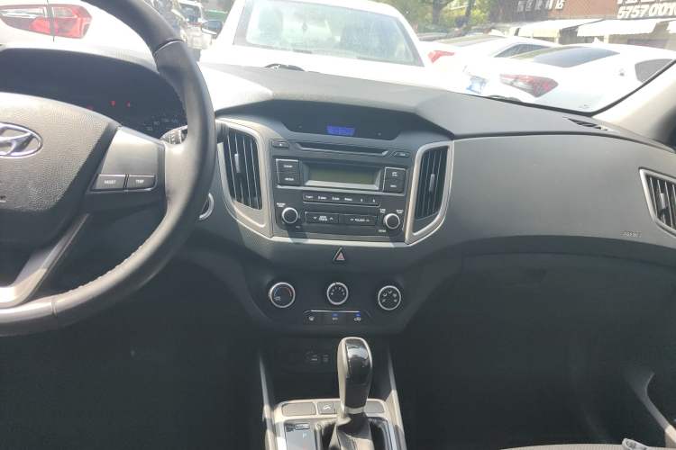 Used Hyundai ix25 2015 1.6L Automatic Two-Wheel Drive Smart GLS Trim