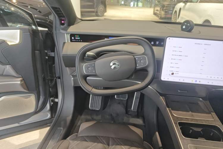 Used Nio ET9 2025 100kWh Signature Edition Steering Wheel