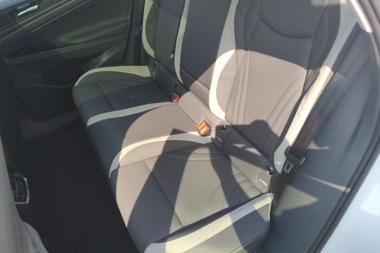 Used Volkswagen ID.7 VIZZION 2024 PRO Model Left Rear Seat