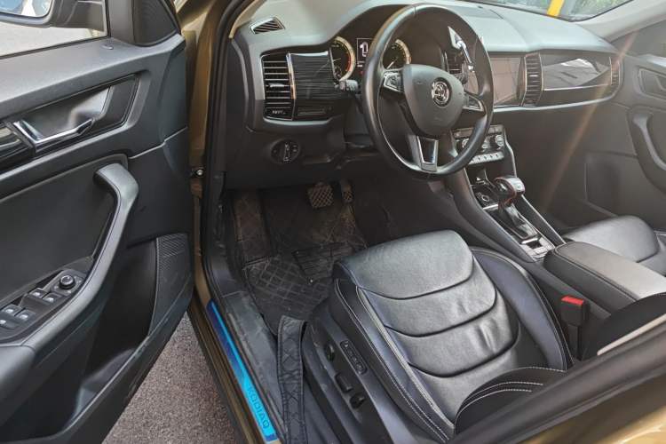 Used Skoda Kodiaq 2018 Facelifted TSI330 5-Seater Two-Wheel-Drive Luxury Enjoyment Edition