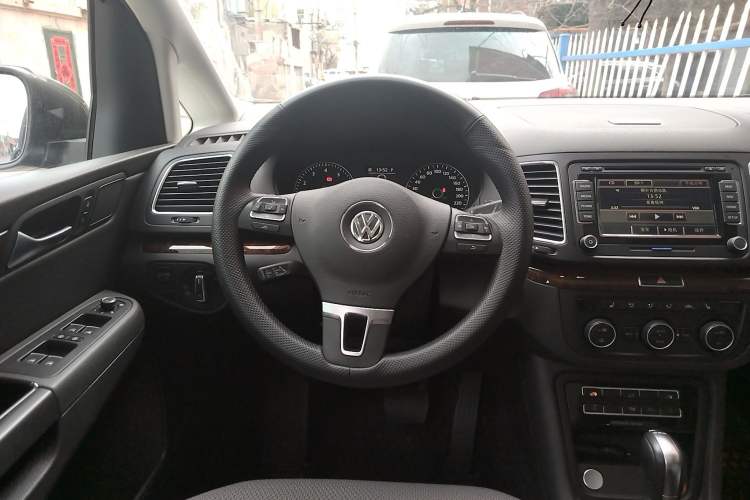 Used Volkswagen Sharan 2014 2.0 TSI Luxury Model

