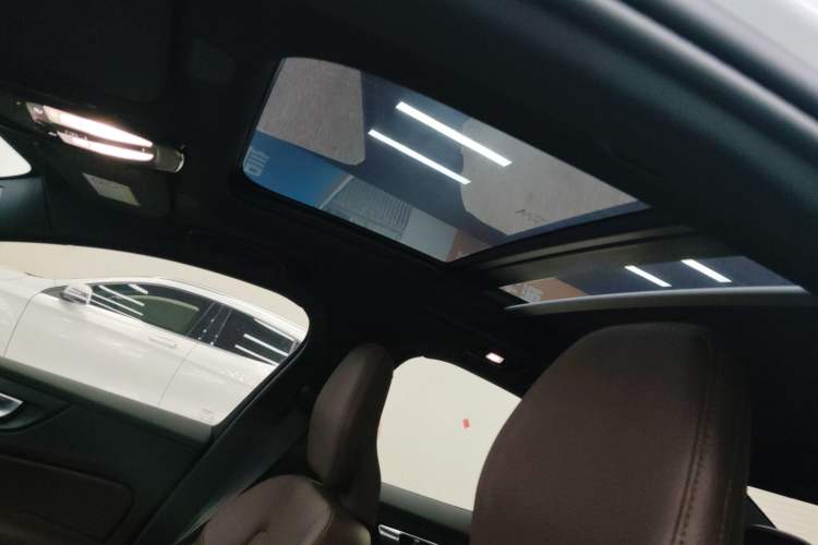 Used Volvo S60 2024 B4 Zhiyi Luxury Edition
