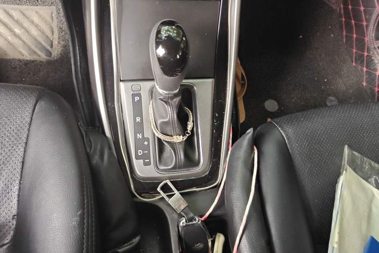 Used Hyundai Elantra (5th Generation / Langdong) 2015 1.6L Automatic Leading Model