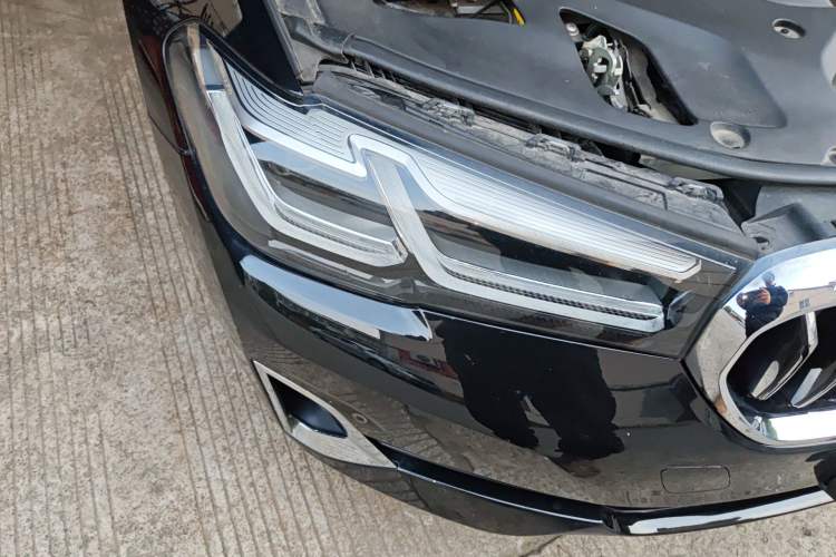 Used BMW 5 Series 2021 Updated 530Li Luxury Package Premium Edition Right Front Headlight