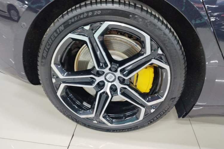 Used Xiaomi Auto SU7 2024 Rear-Drive Long-Range Intelligent Driving Version