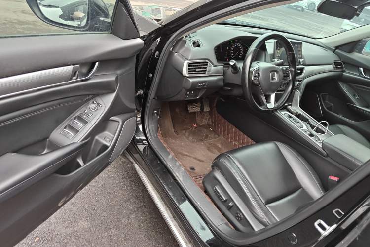 Used Honda Accord 2018 Rui Hybrid 2.0L Rui Ling Edition China VI
