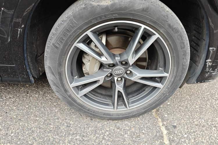 Used Audi Q5L 2020 Updated 40 TFSI Prestige Fashion Edition
