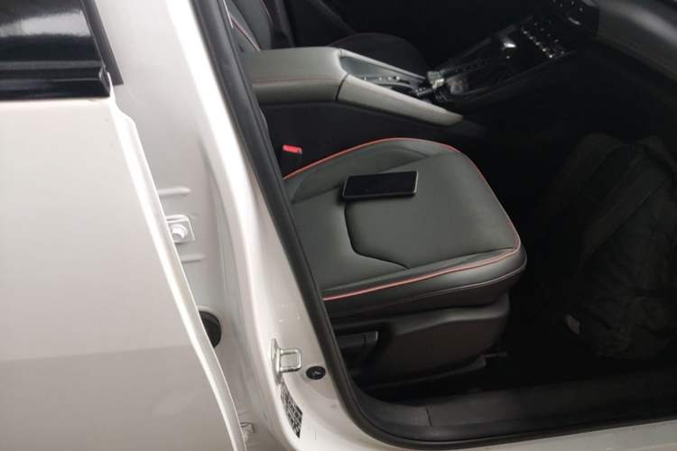 Used Baojun RS-3 2020 1.5L CVT 24-Hour Online Luxury Edition
