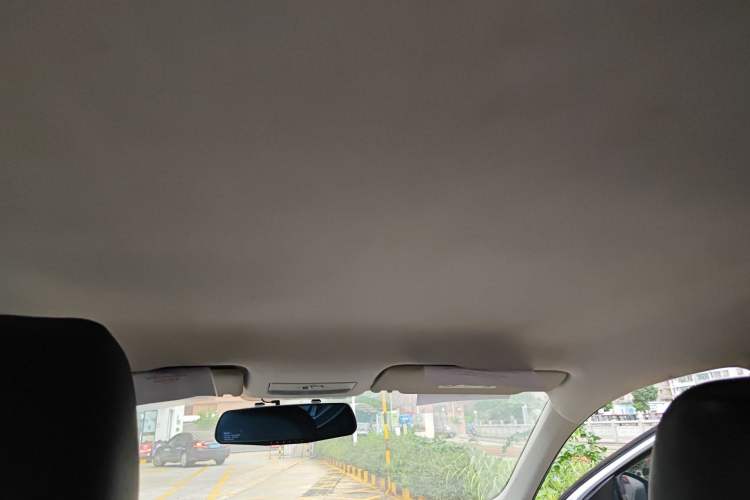 Used Volkswagen Jetta 2017 1.5L Manual Fashion Edition Headliner