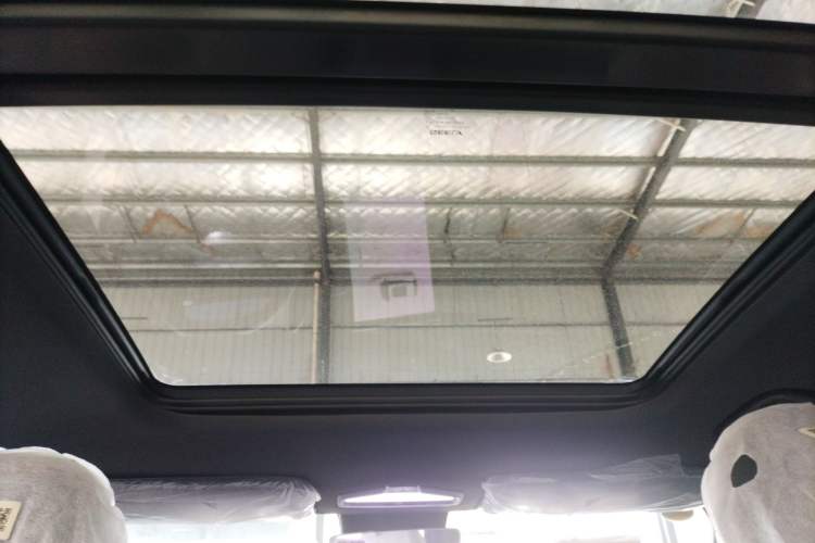 Used Geely Auto Emgrand X7 Sport 2024 1.5TD Smart Connect+