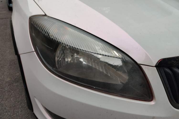 Used Skoda Fabia 2014 1.6L Automatic Monte Carlo Edition
