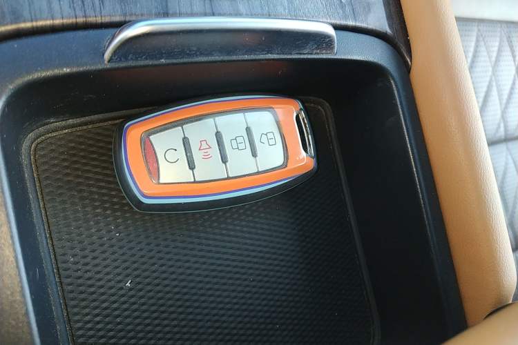 Used Great Wall Poer 2021 2.0T Global Version Automatic Gasoline 4x4 Prestige Standard Box with Trailer Capability GW4C20B