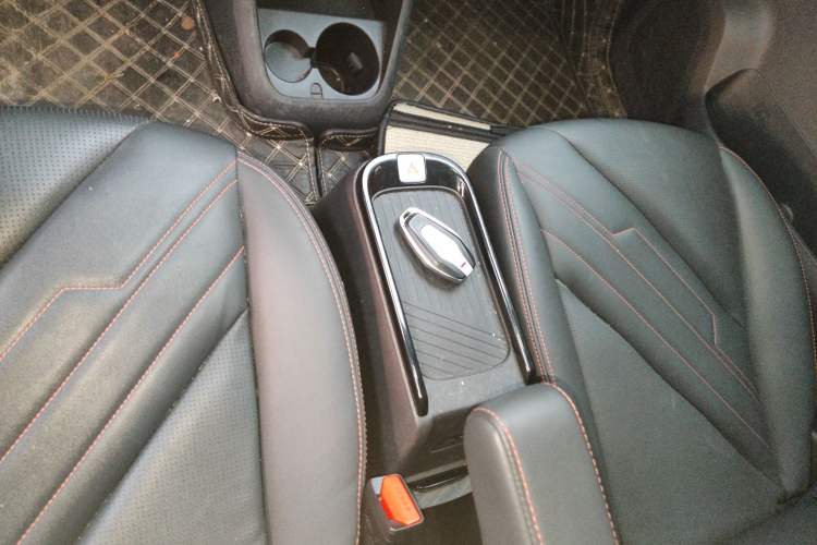 Used Chery New Energy Boundless Pro 2022 301km LingShou Edition Lithium Iron Phosphate