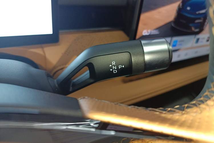 Used Geely Galaxy 8 2025 130km EM-P Starship Edition Gear Lever