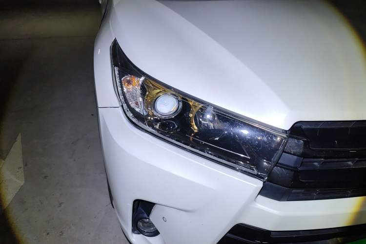 Used Toyota Highlander 2018 2.0T Four-Wheel Drive Knight Edition 7 Seats China VI Standard
