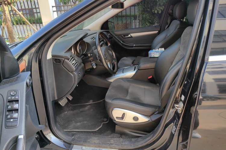 Used Mercedes-Benz R-Class 2014 R 320 4MATIC Business Model Left Front Seat