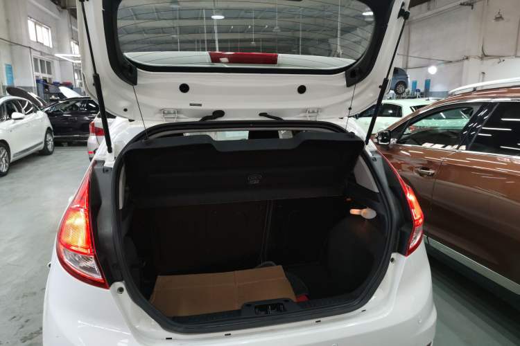 Used Ford Fiesta 2013 Hatchback 1.5L Automatic Fashion Edition