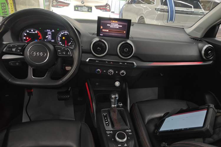 Used Audi Q2L 2022 35 TFSI Progressive Dynamic Edition
