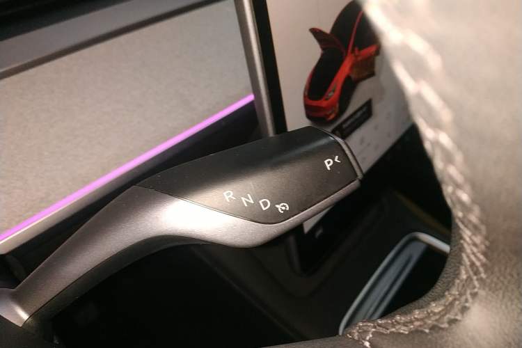 Used Tesla Model Y 2023 Long-Range All-Wheel-Drive Version Gear Lever