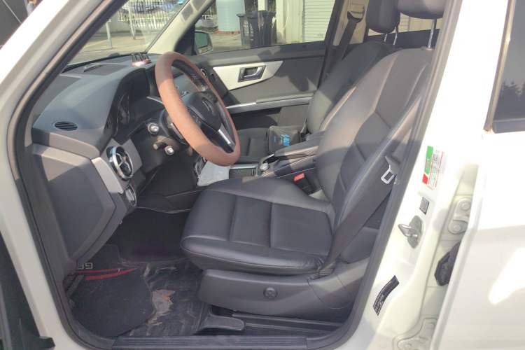 Used Mercedes-Benz GLK-Class 2014 GLK 260 4MATIC Dynamic Model Left Front Seat