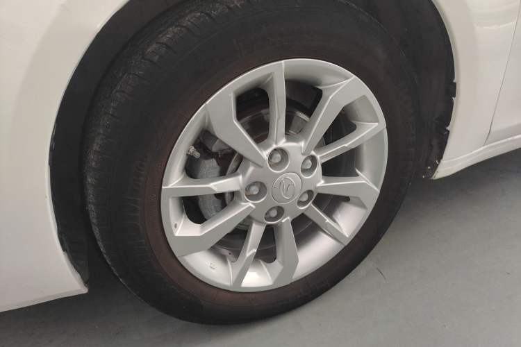 Used Soueast A5 Wing Dance 2019 1.5L CVT Wingzun Edition China VI compliant Exterior 4