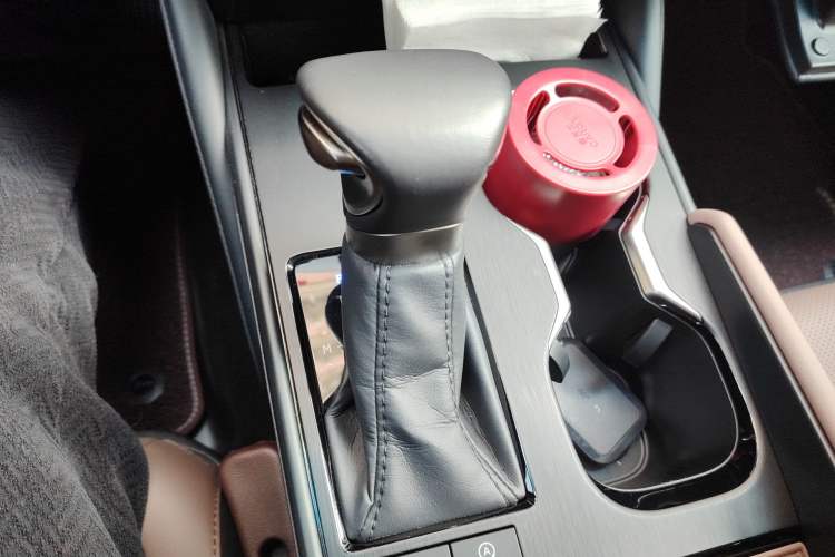 Used Lexus ES 2024 200 Premium Edition Gear Lever