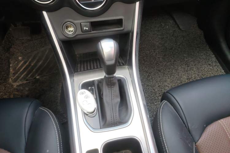 Used BYD Song 2017 Gaishe Upgrade Edition 1.5TID Automatic Elite Model
