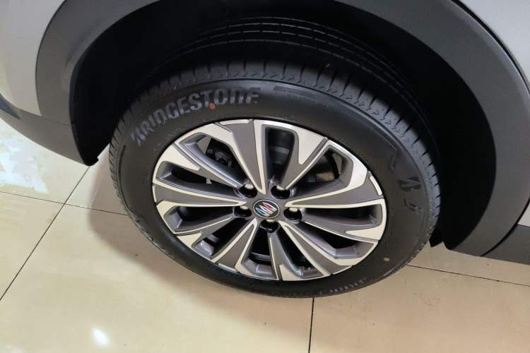 Used Buick Envision 2025 25T Entry-Grade Platinum Edition