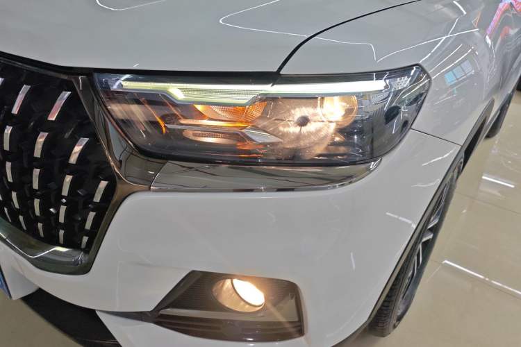 Used Haval H6 2023 National Trend Edition 1.5T Automatic Urban Version Left Front Headlight