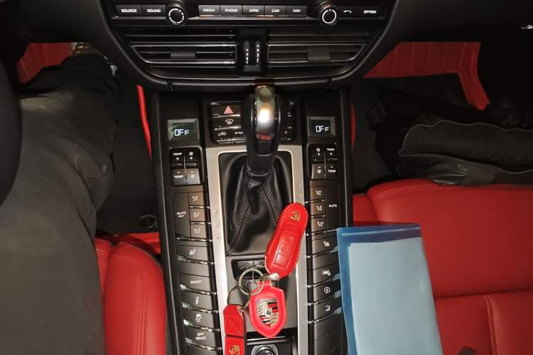 Used Porsche Macan 2020 Macan 2.0T