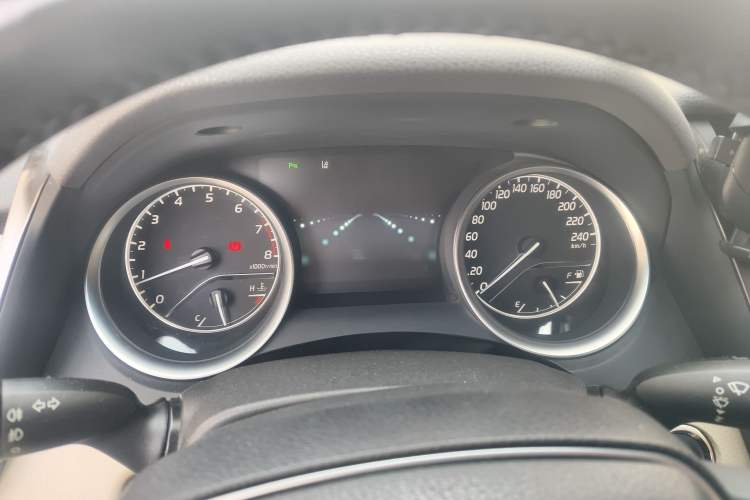 Used Toyota Camry 2018 2.0G Luxury Edition
