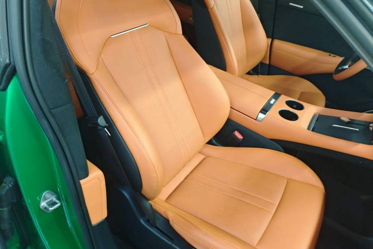 Used Xiaomi Auto YU7 2025 Ultra-Long Range High-Performance All-Wheel-Drive Max Edition
