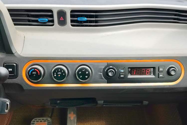 Used Wuling Hongguang MINIEV 2020 Freedom Version Lithium Iron Phosphate