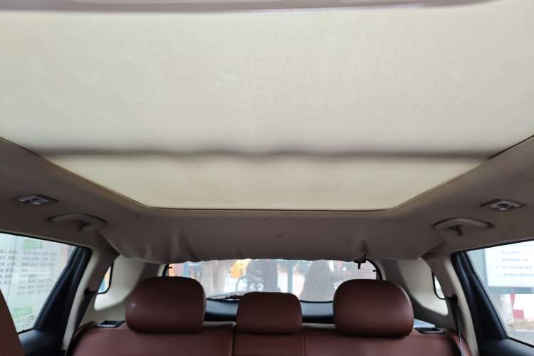 Used Geely Auto Emgrand X7 Sport 2018 1.8TD Automatic Two-Wheel Drive ZhiZun Model with 4G Connectivity
