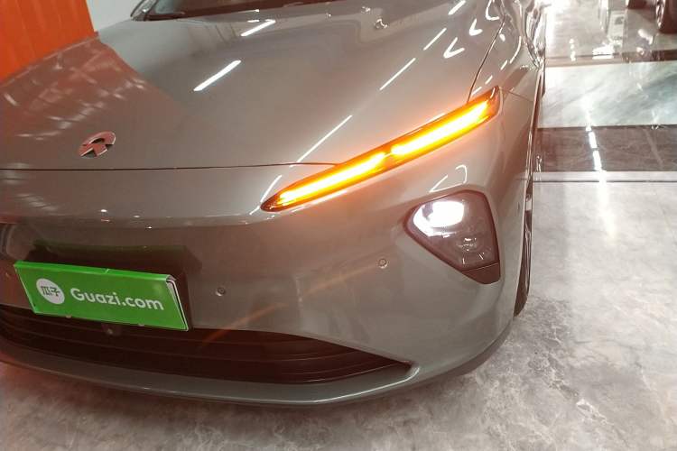 Used Nio ET7 2022 75 kWh Left Front Headlight