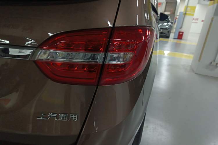 Used Buick GL8 2018 28T Luxury Model China VI Standard