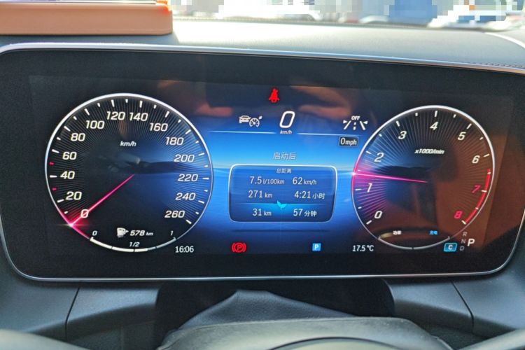 Used Mercedes-Benz GLC 2023 GLC 260 L 4MATIC Luxury Model 5 Seats Instrument Cluster