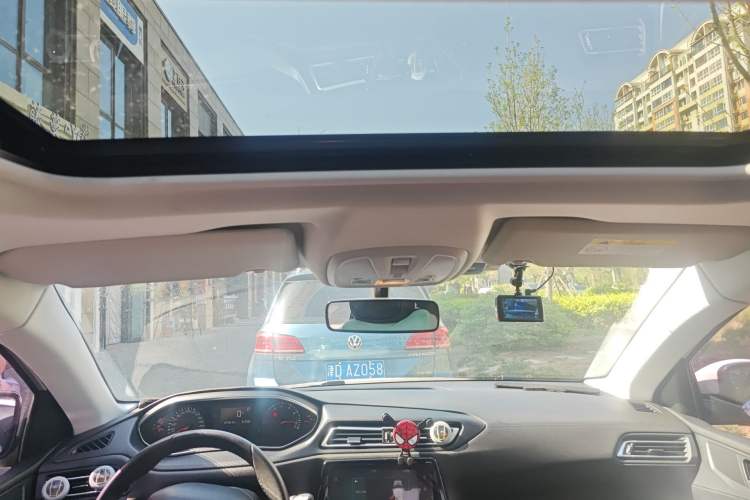 Used Peugeot 308 2016 1.6L Automatic Luxury Edition Headliner